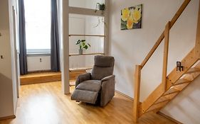 Gemuetliches Studio Mit Hochbett Im Herzen Von Graz